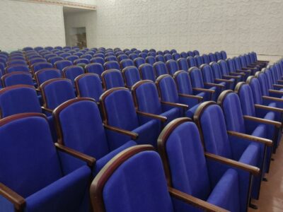 Новые театральные кресла для «Библиотека-центр культурно-просветительной и информационной работы инвалидов по зрению»