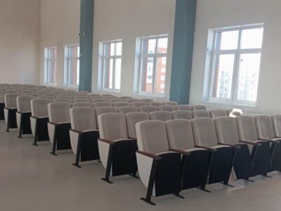 Новые кресла для зрительного зала в Казани